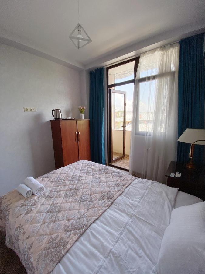 Tbilisi Central Hotel ภายนอก รูปภาพ