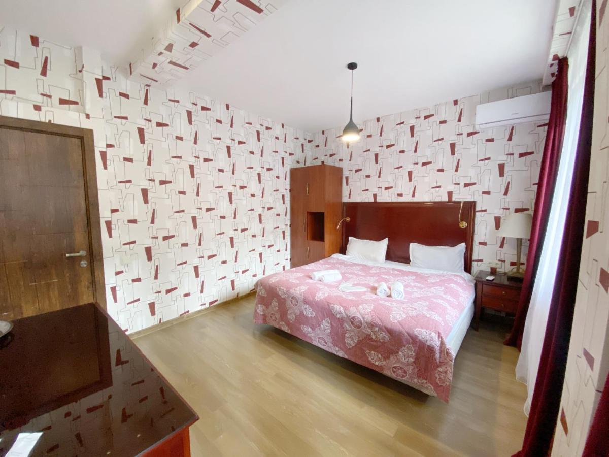 Tbilisi Central Hotel ภายนอก รูปภาพ