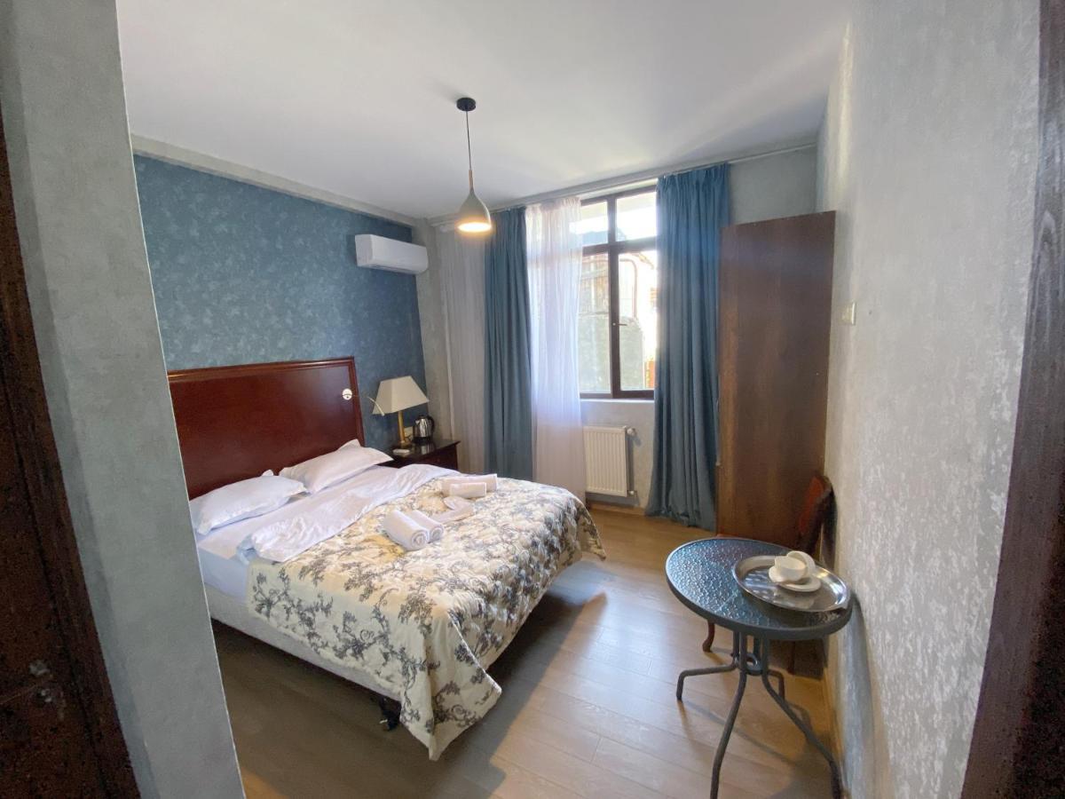 Tbilisi Central Hotel ภายนอก รูปภาพ