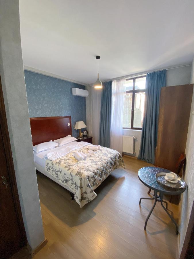 Tbilisi Central Hotel ภายนอก รูปภาพ